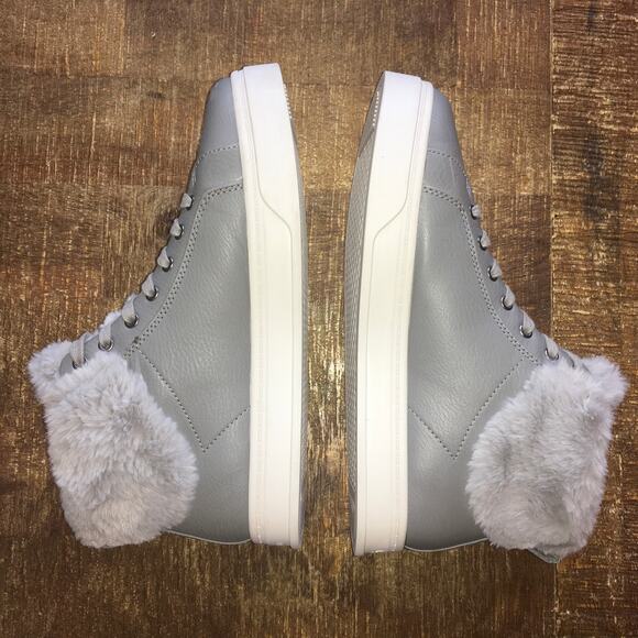 Koolaburra by UGG Sundell Fuzz Chukka Boot Womens 9 Gray White Wild Dove Fur - Picture 6 of 10